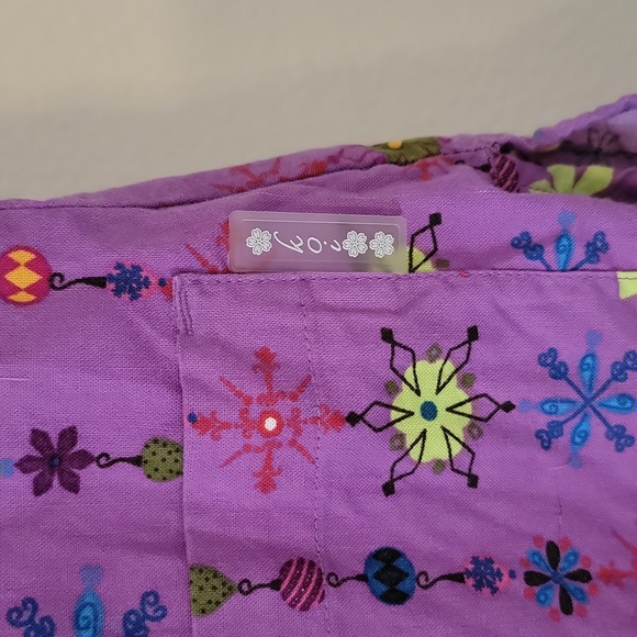 Koi Scrubs Top - Picture 4 of 5